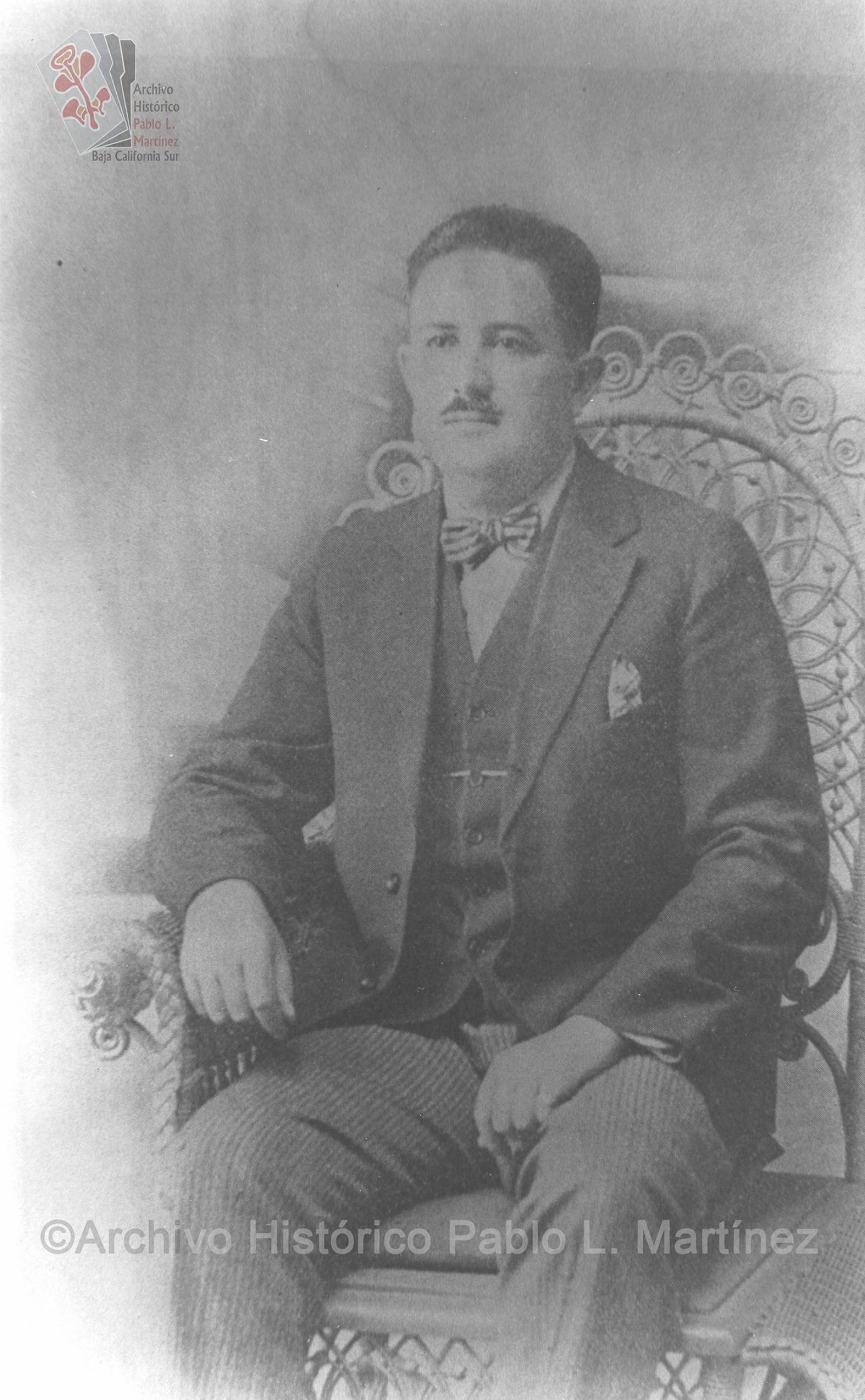Agustín Arriola Martínez.