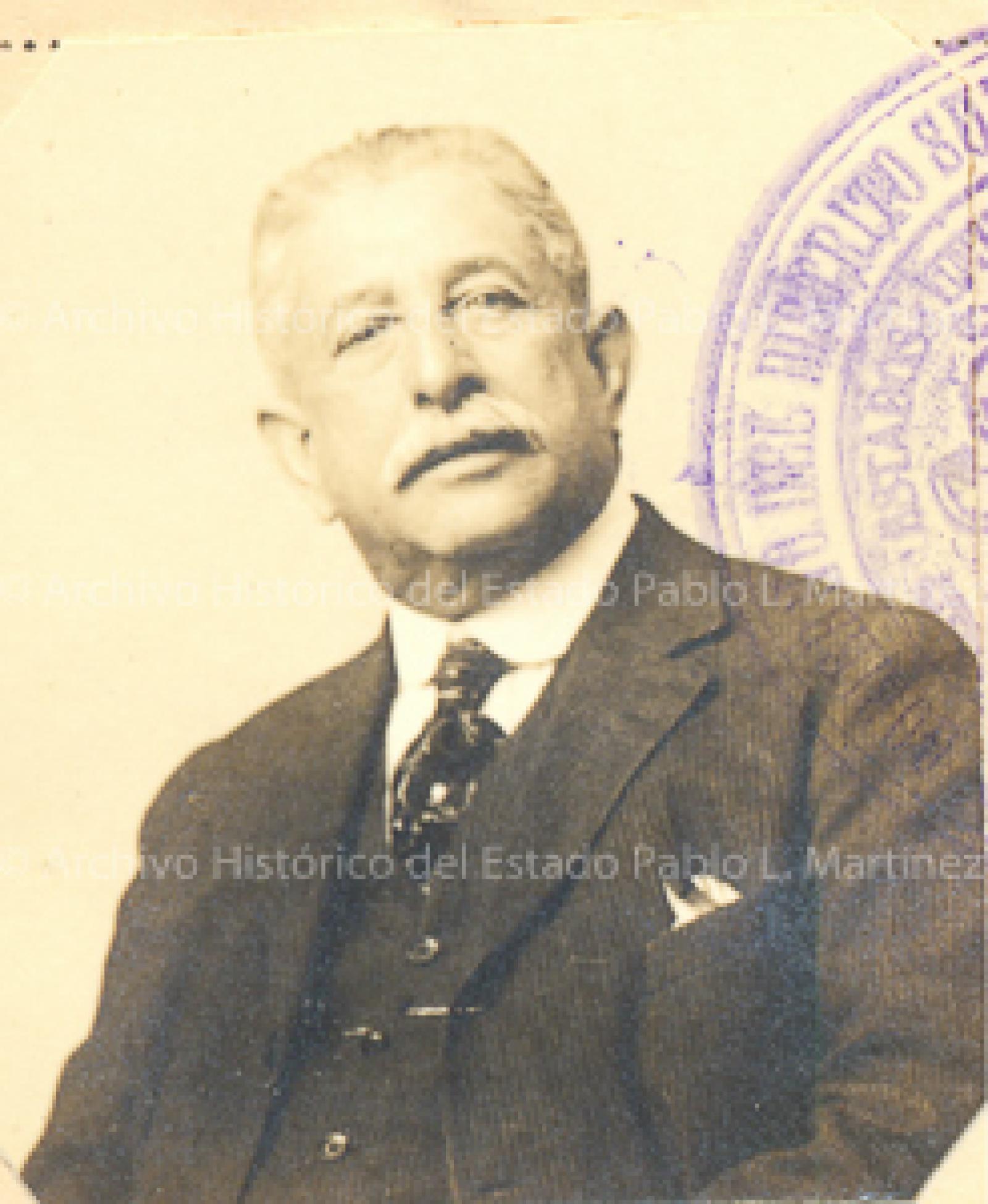 Agustín Arriola.