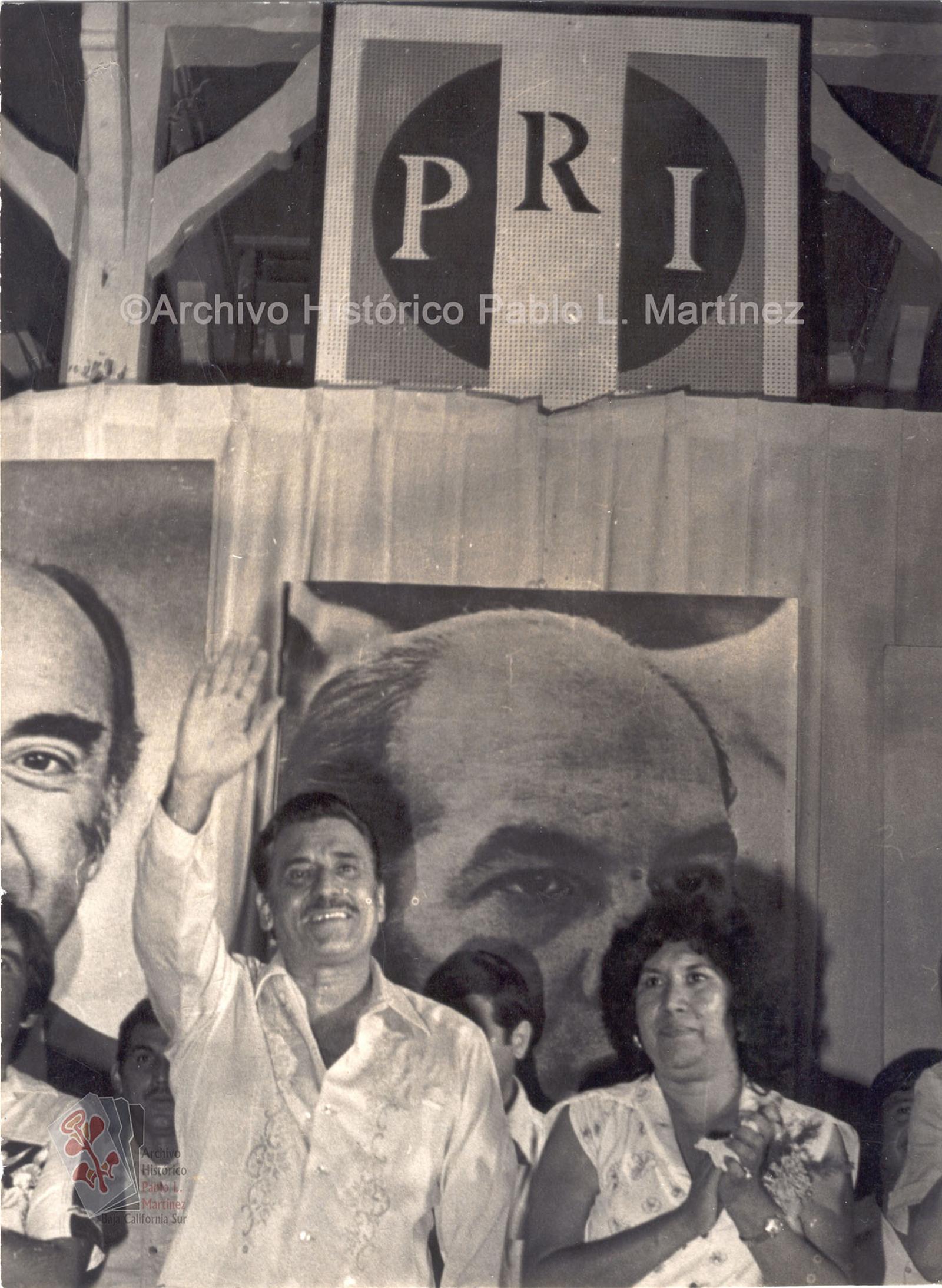 Alberto Andrés Alvarado Arámburo en campaña electoral.