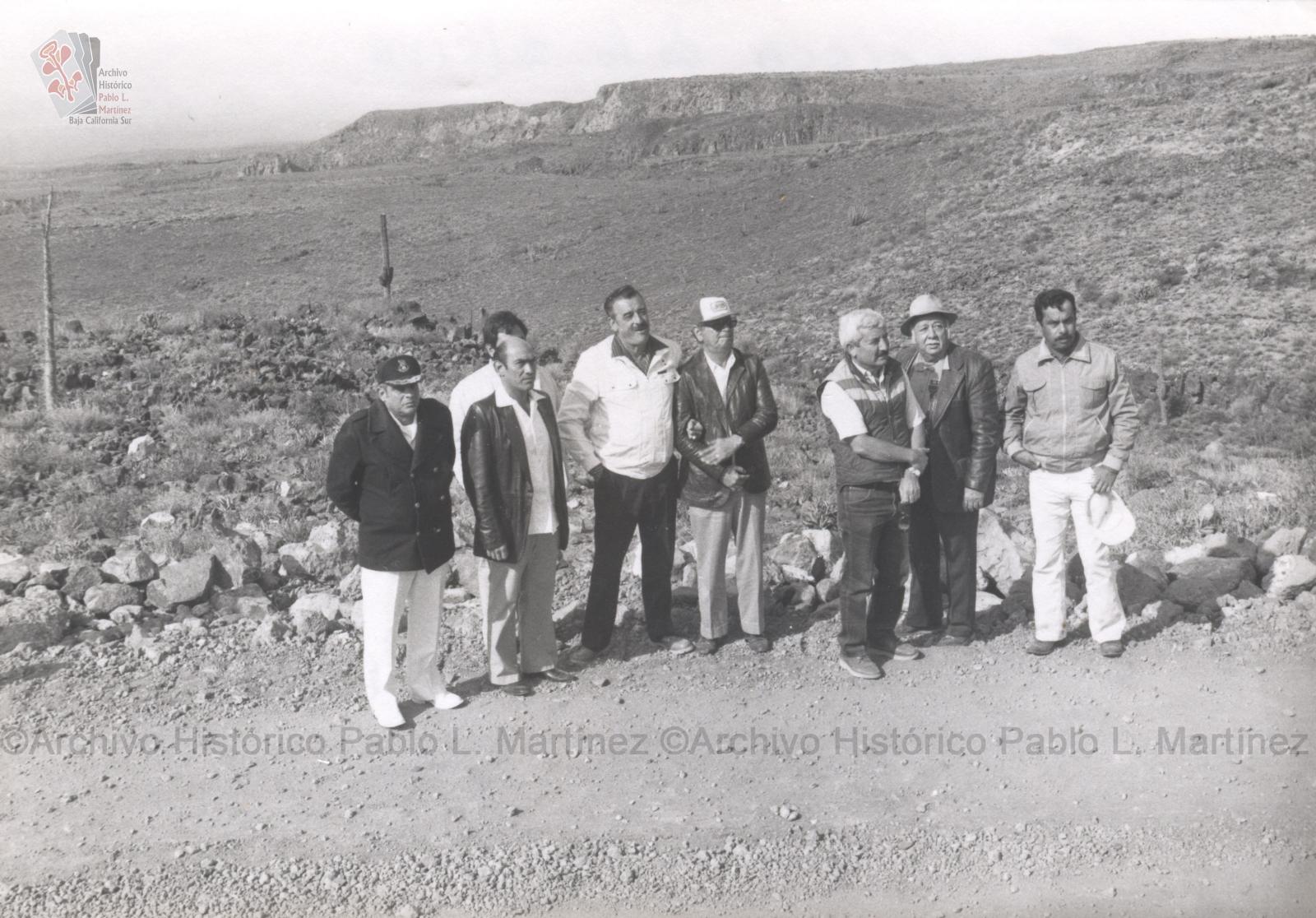 Alberto Andrés Alvarado Arámburo y acompañantes en San Francisco de la Sierra, Baja California Sur.
