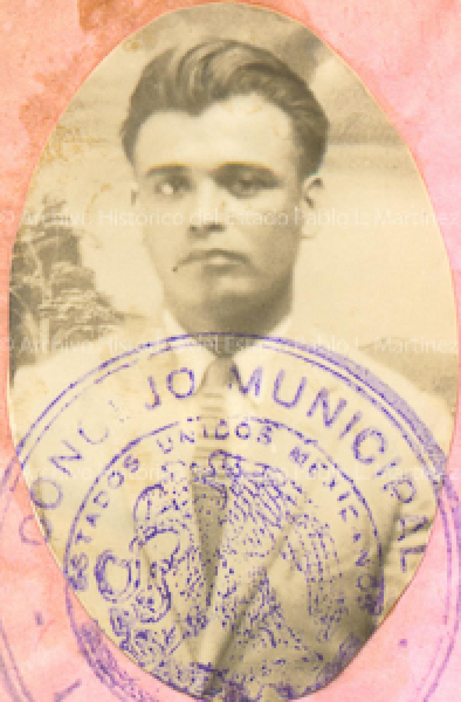 Alejandro Magallón.