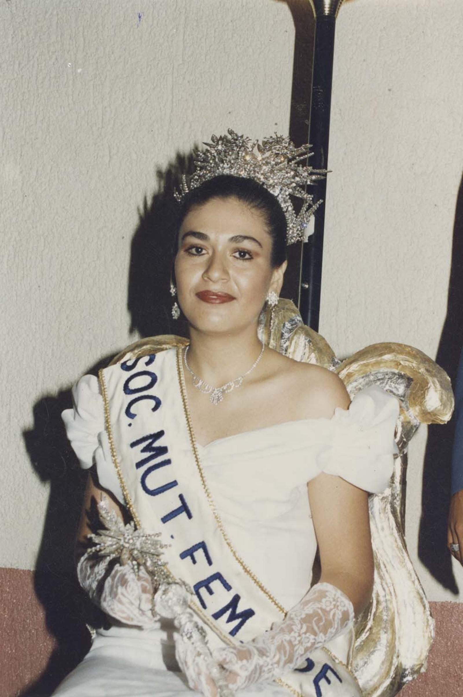 “Alma Verónica Morales Ojeda, reina de la Sociedad Mutualista 3 de mayo”.