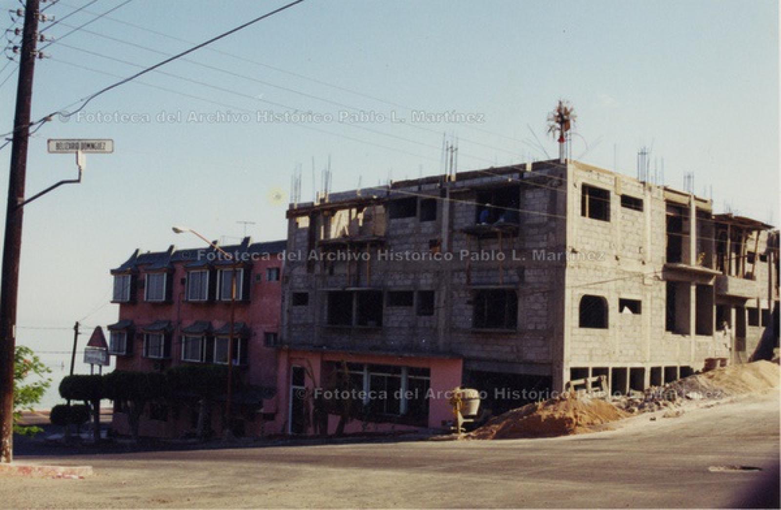 Ampliación del hotel Nuevo Pekín, en construcción.