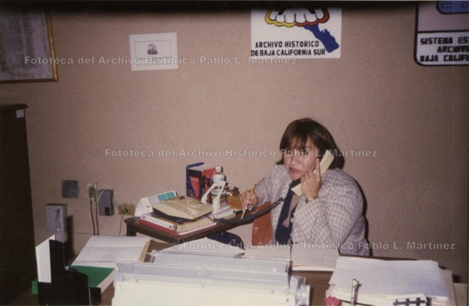 “Angélica María Gutiérrez Manríquez, secretaria y encargada del área de informática del archivo histórico Pablo L. Martínez.”