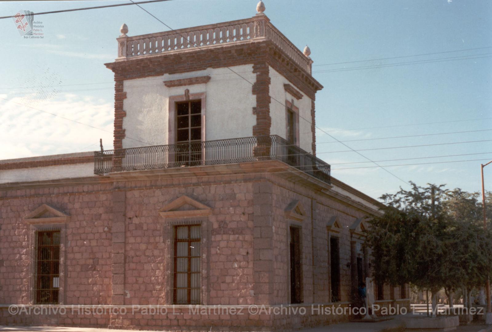 Antiguo Edificio Sobarzo. Actualmente, acondicionado como biblioteca “Justo Sierra”.