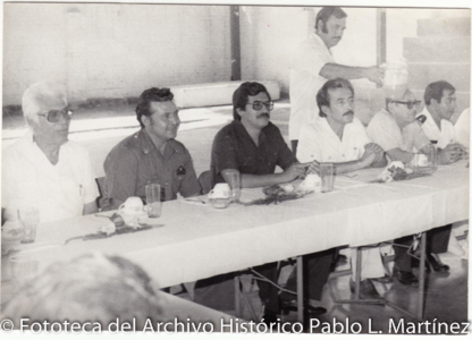 Antonio Manríquez, en banquete.