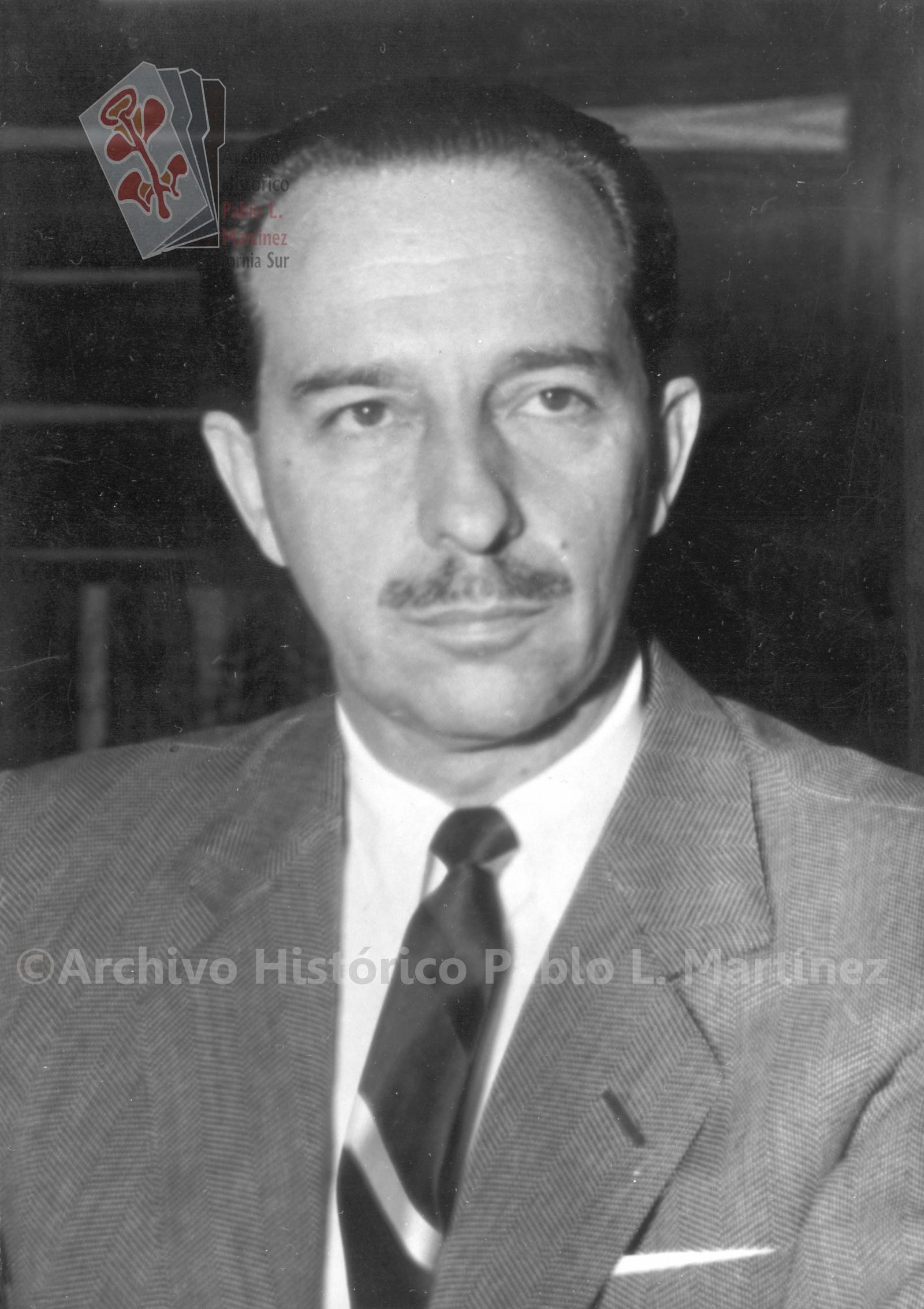 Antonio Ortiz Mena.