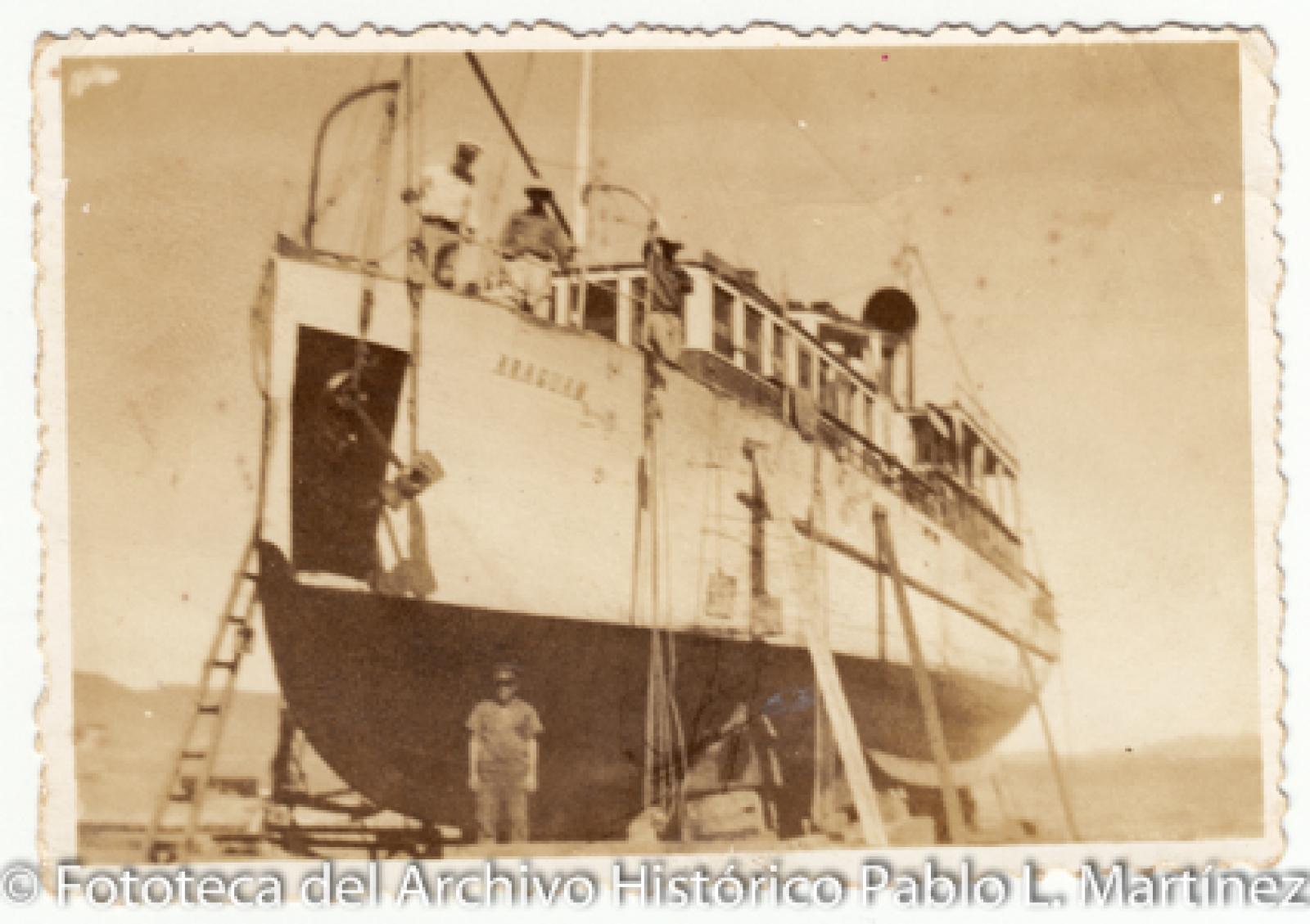 “Araguán”, barco.