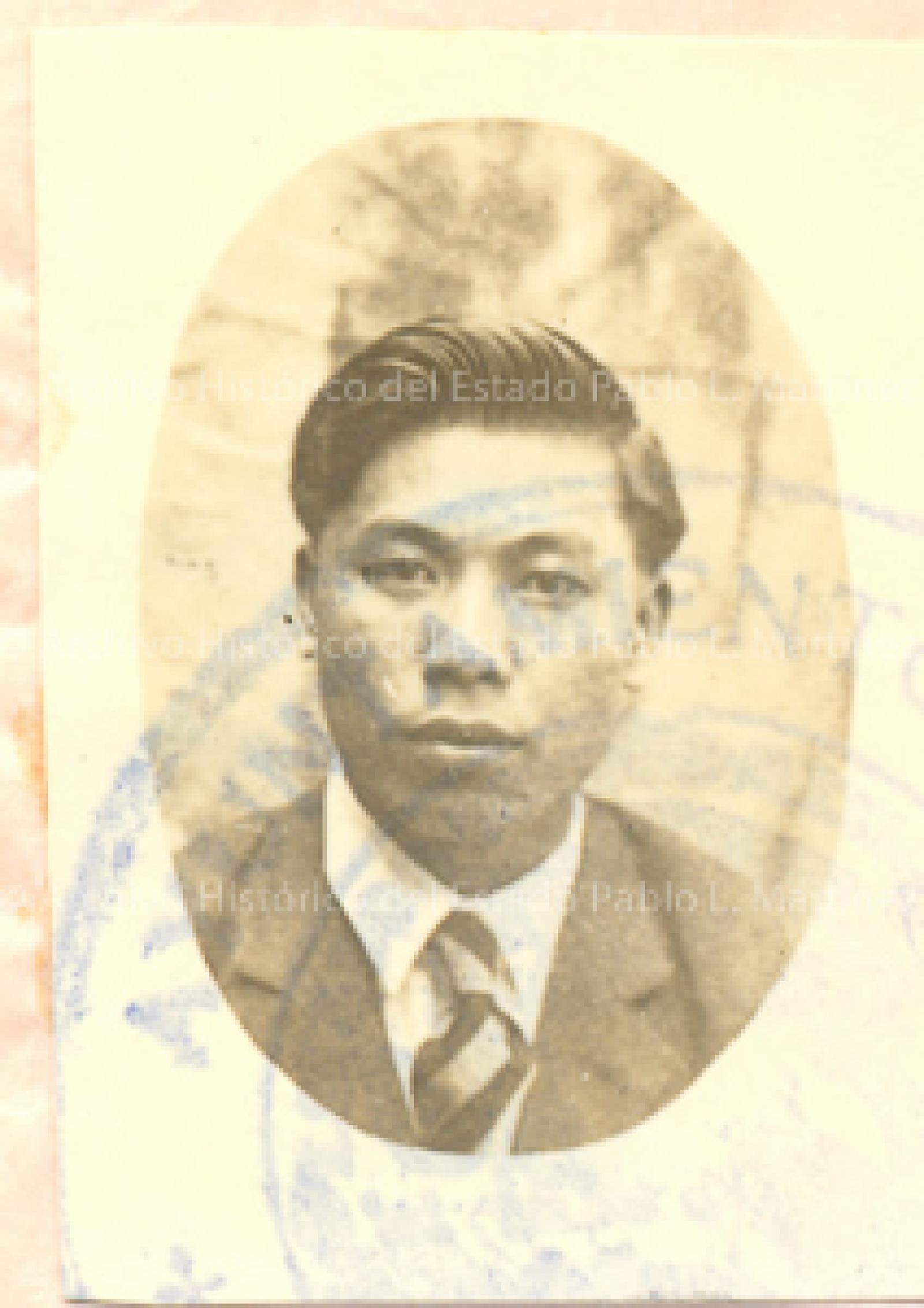 Arturo León.