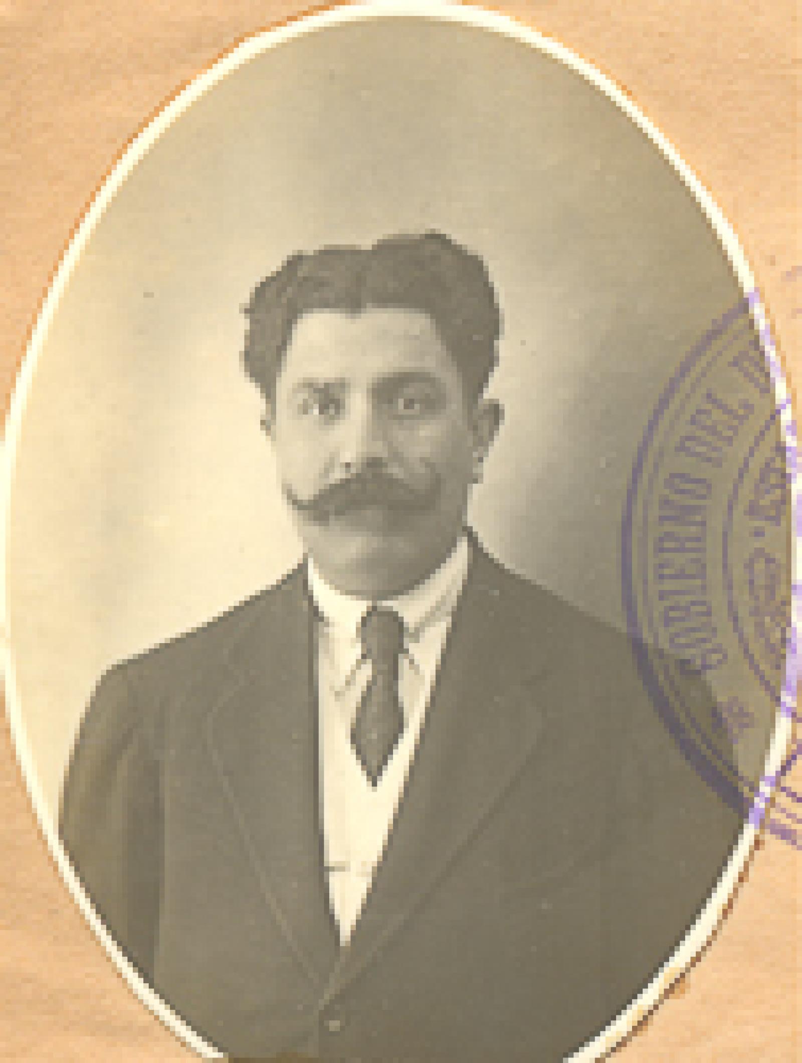 Arturo Valle.