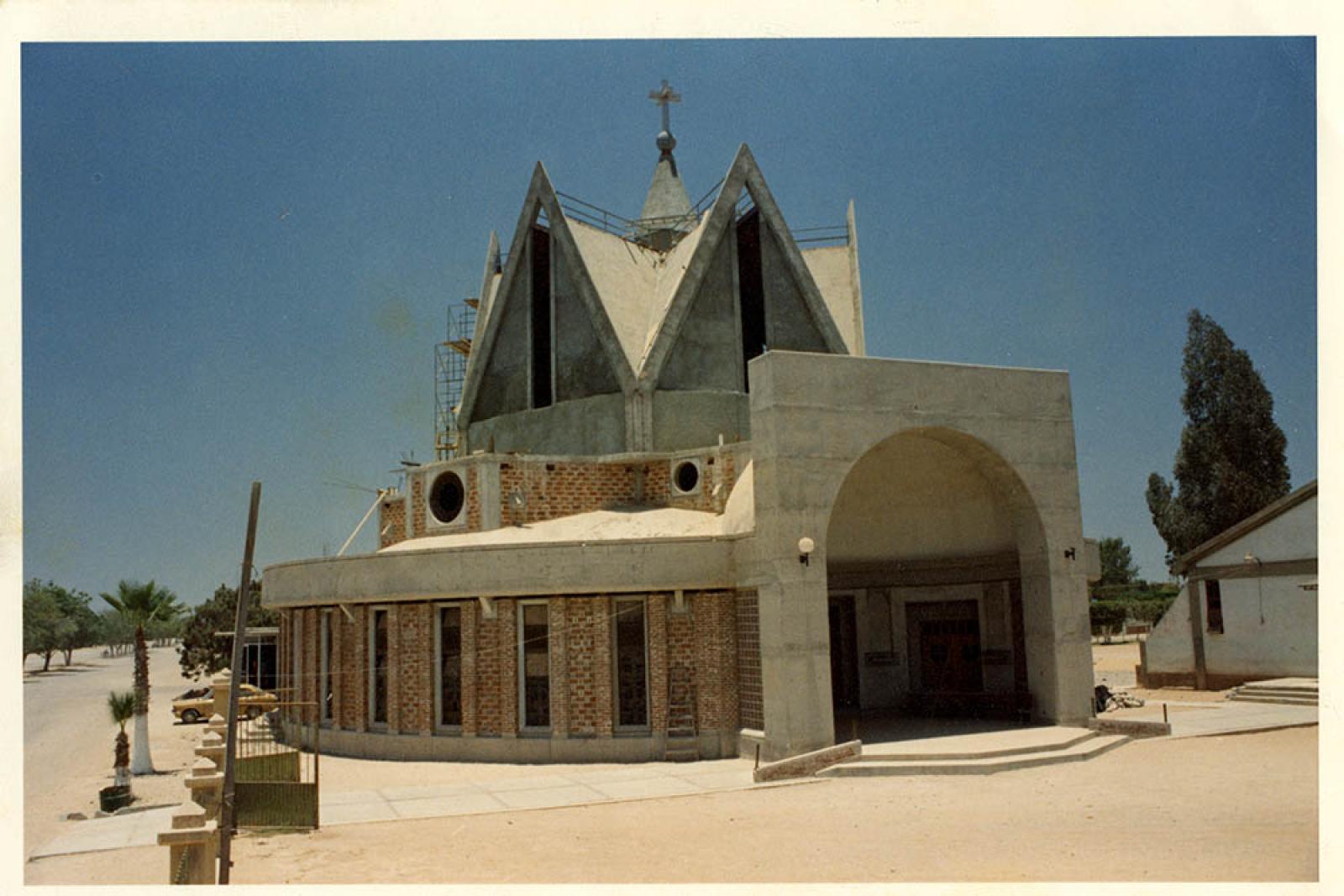 Avances en la edificación del Santuario de Nuestra Señora de Guadalupe en Ciudad Constitución, Baja California Sur.