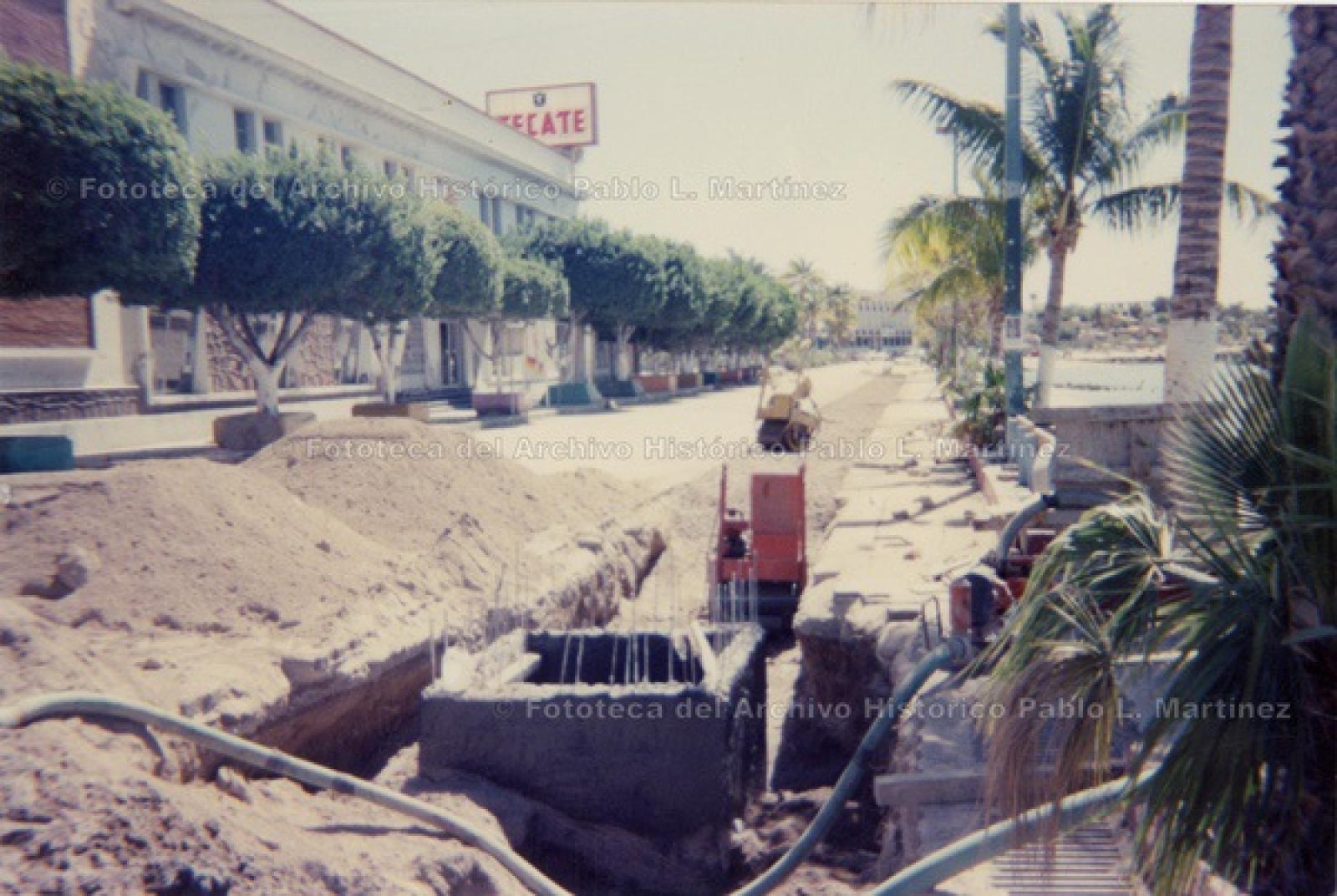 Avenida 16 de Septiembre en obra pública.