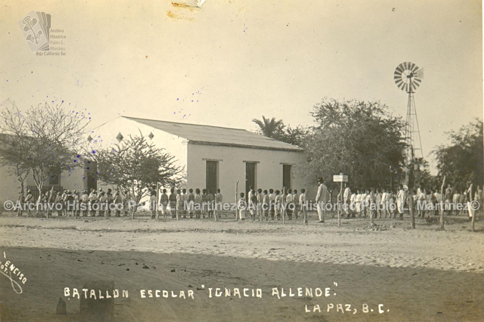 Batallón Escolar Ignacio Allende en La Paz.