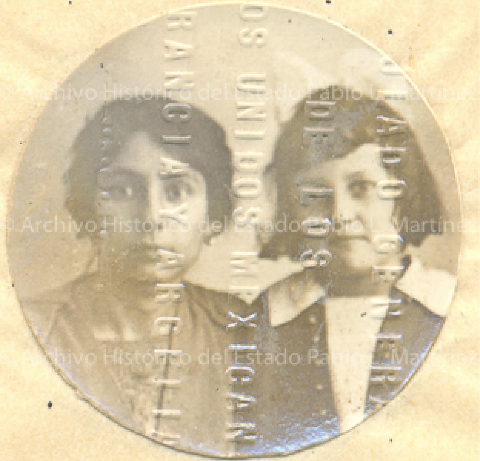 Blanca Bordas de Adrieu y su hija.