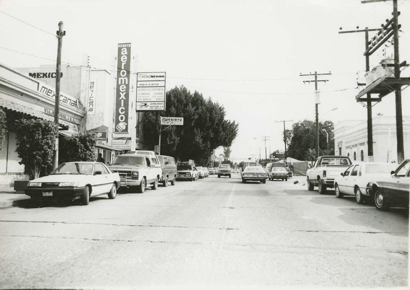 Calle 5 de Mayo, vista desde la Belisario Domínguez.