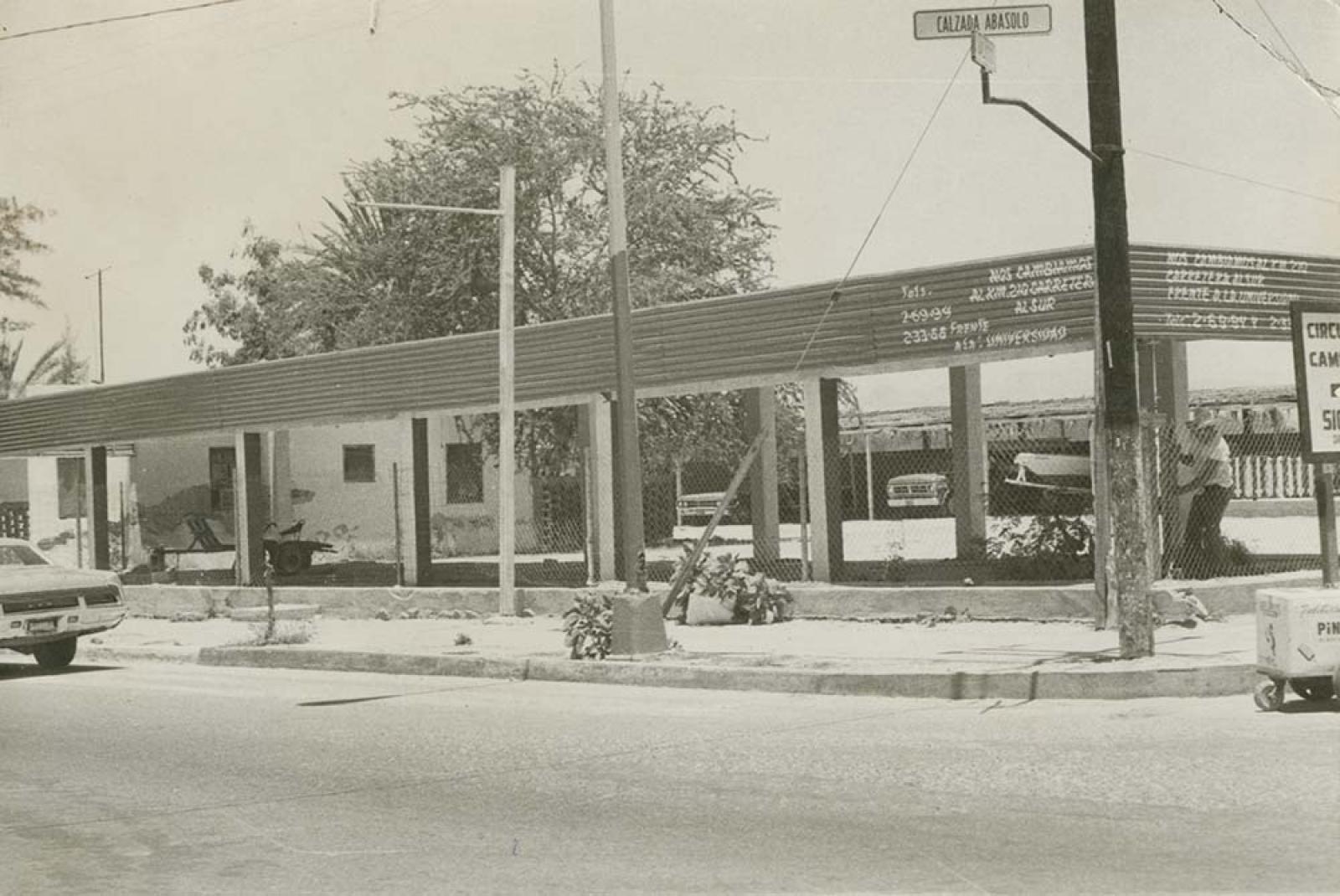 Calle Abasolo, vista parcial.
