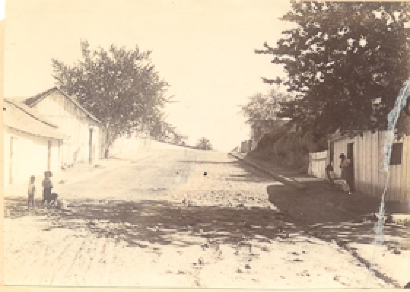 Calle Lerdo pavimentada.