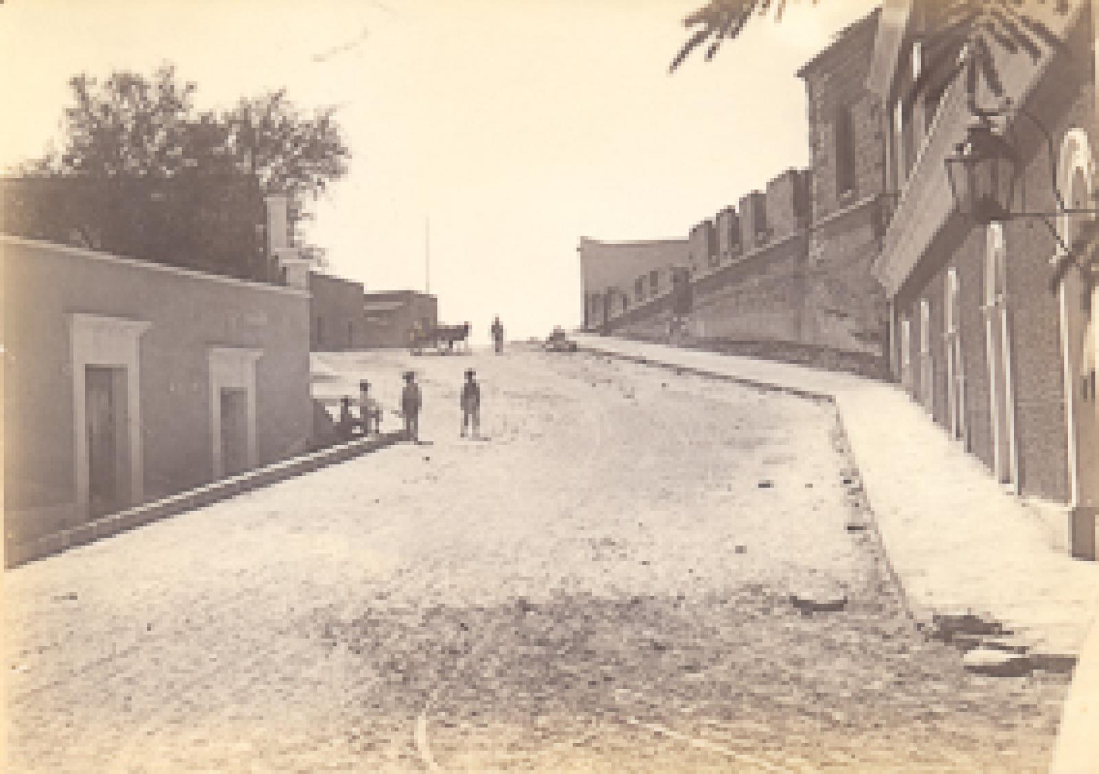 Calle Obispado pavimentada.