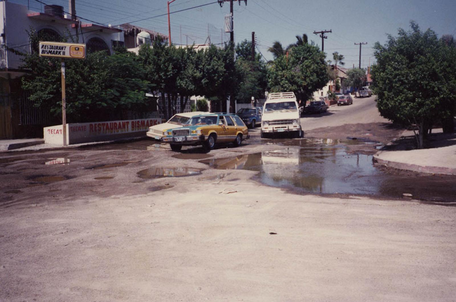 Calles en mal estado en la ciudad de La Paz, Baja California Sur.