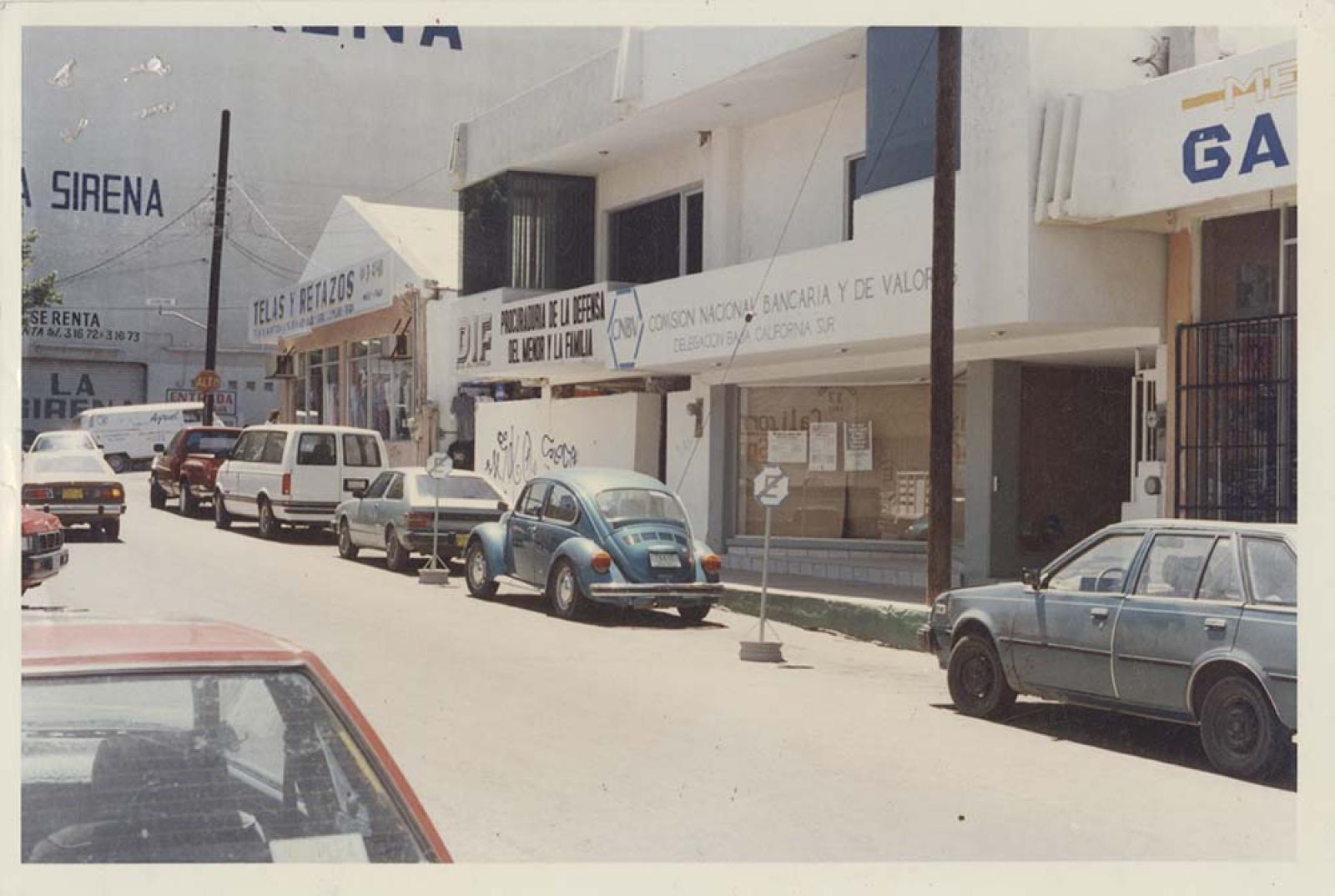 Calles y comercios de la ciudad de La Paz, Baja California Sur.