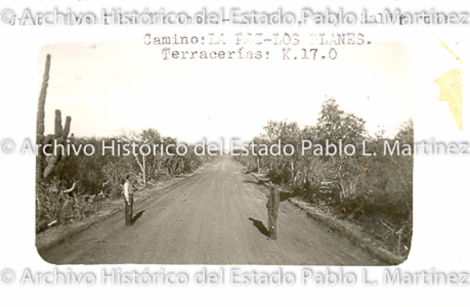 Camino en construcción "La Paz - Los Planes".