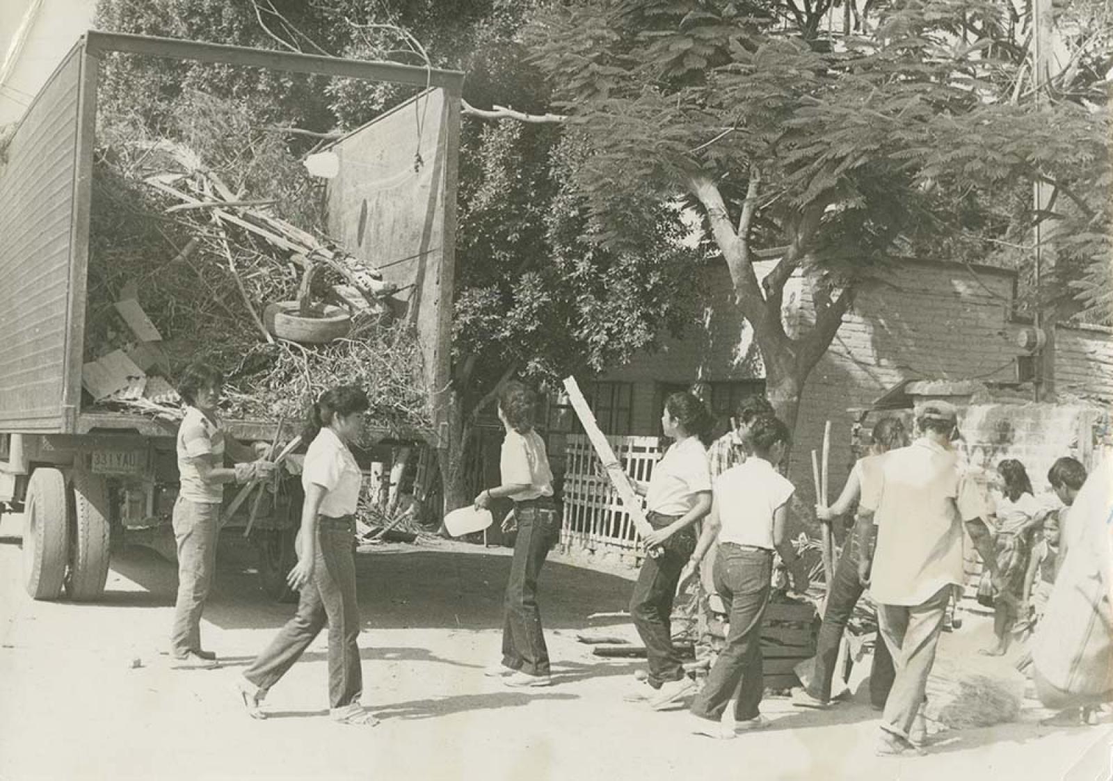 Campaña de limpieza en colonia El Manglito.