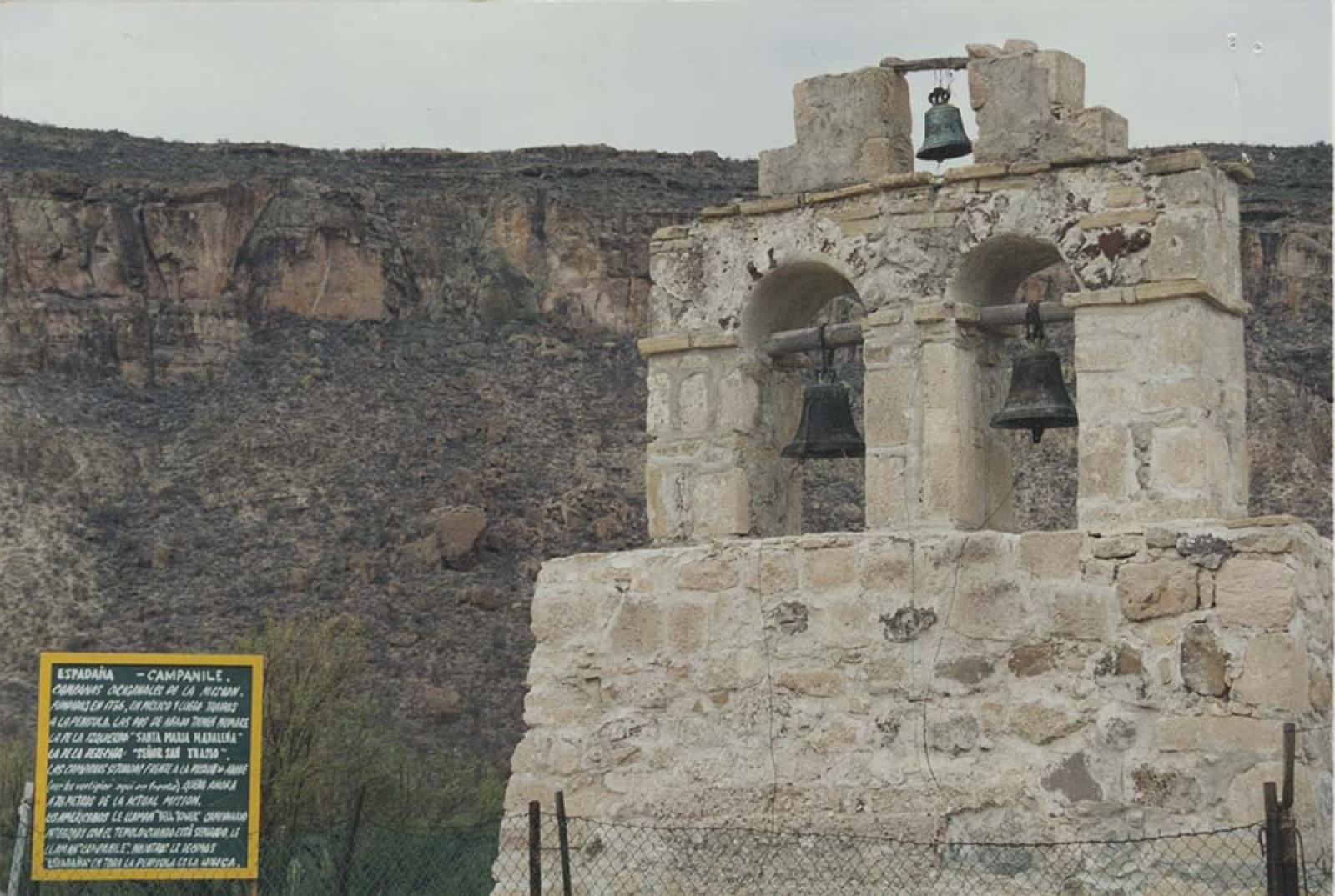 Campanario de la misión de Santa Gertrudis.