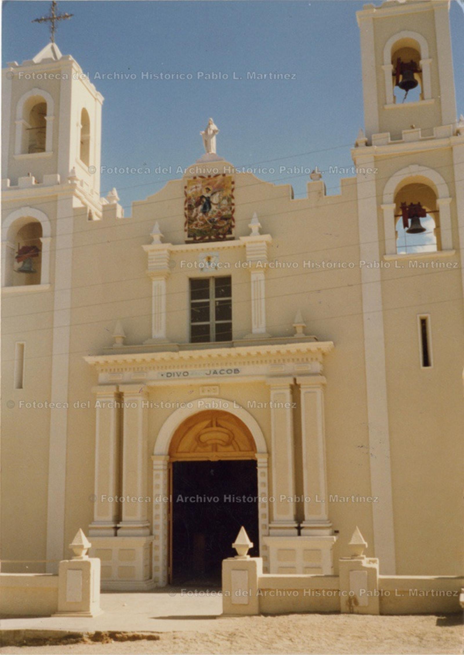 “Capilla del señor Santiago, un hermoso e imponente edificio, orgullo de los santiaguenses”.