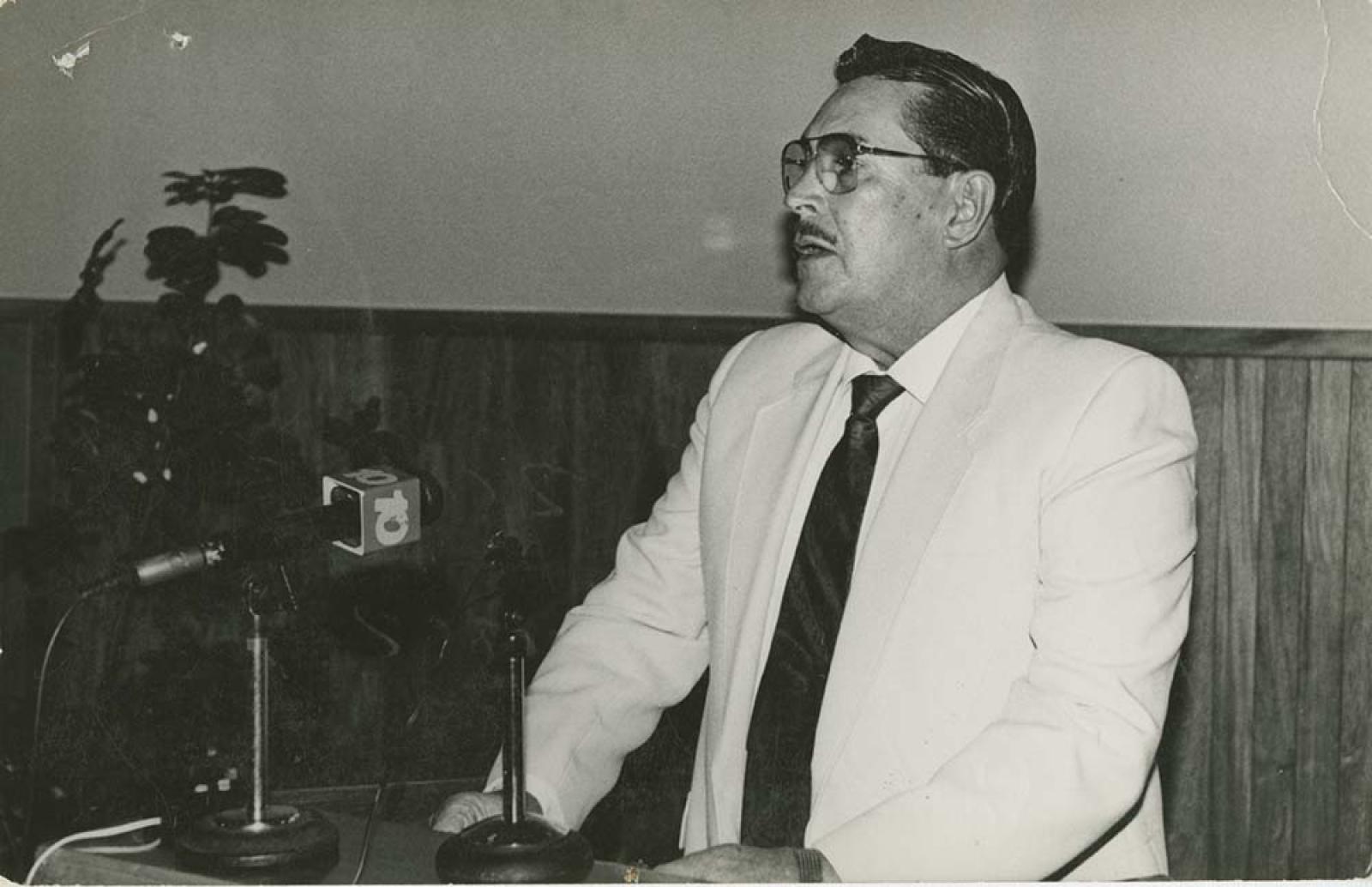 Carlos Estrada, retrato.