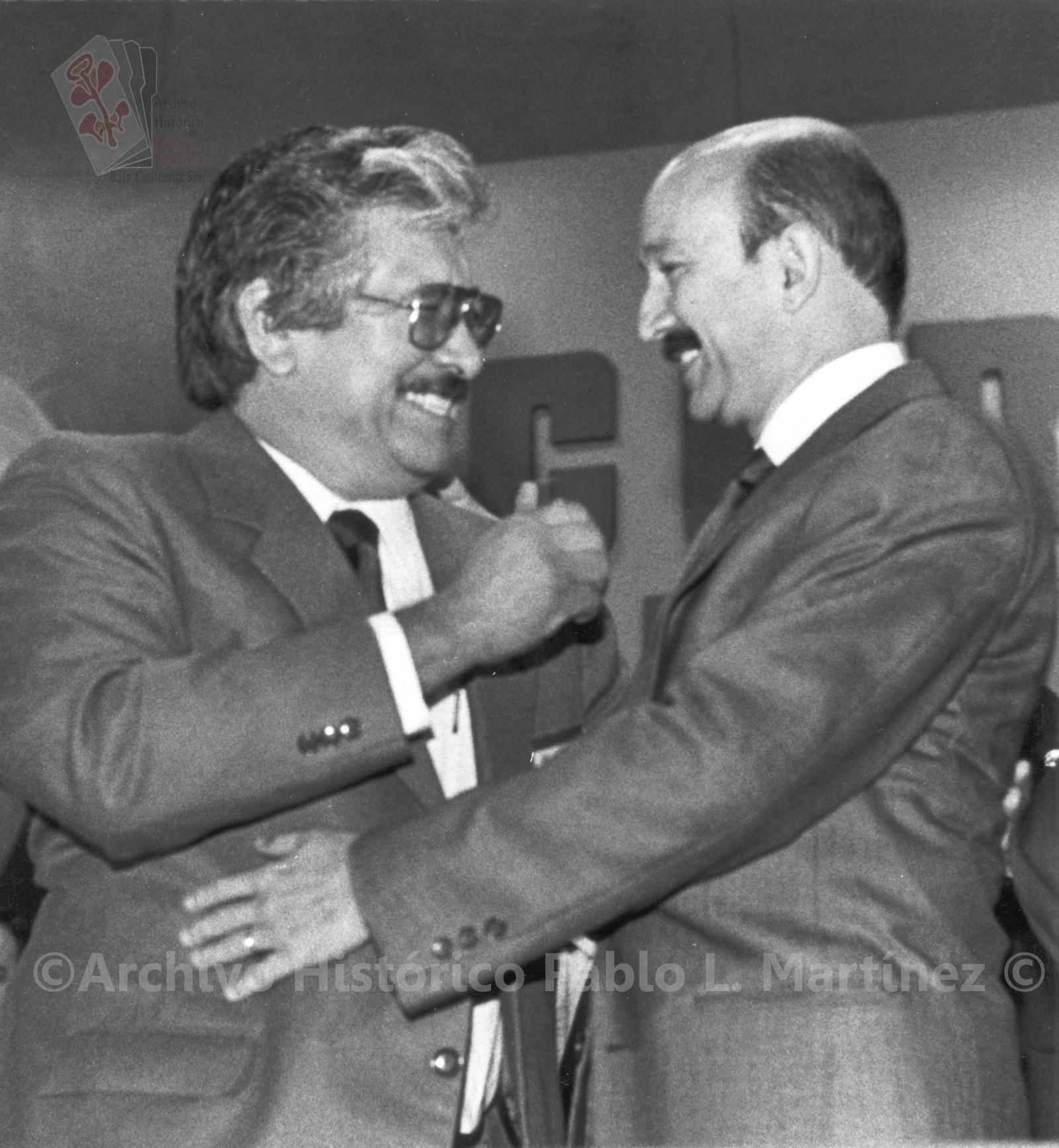 Carlos Salinas de Gortari, con líder sindical.