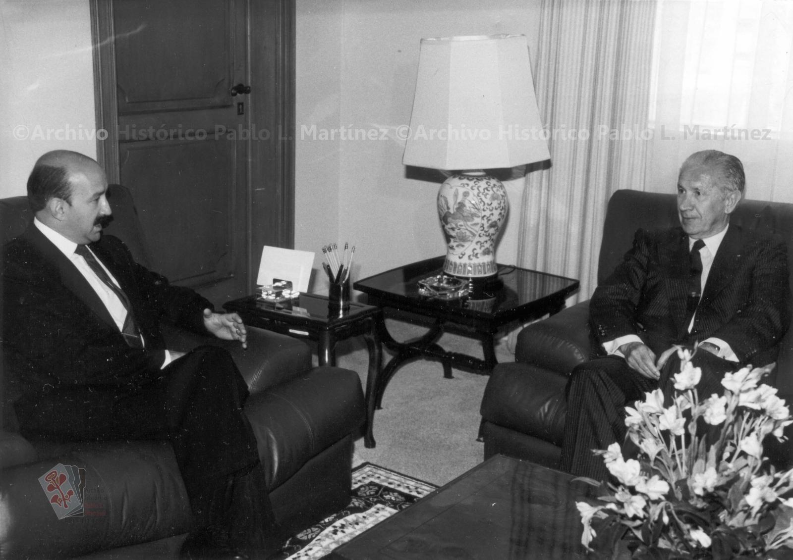 Carlos Salinas de Gortari, en entrevista con personaje extranjero.