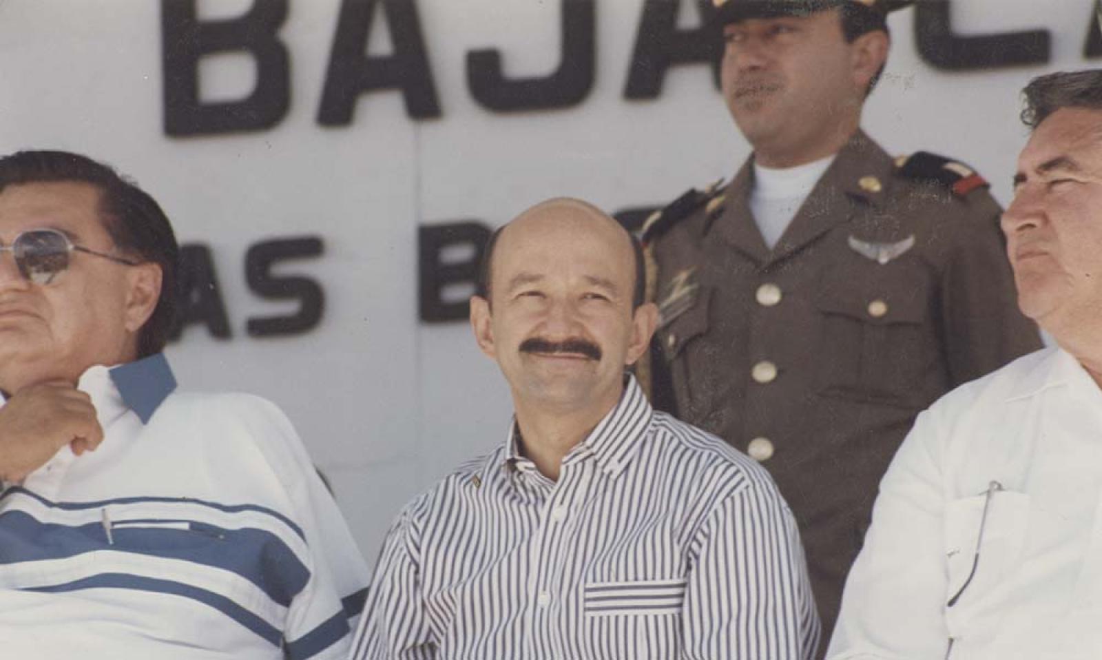Carlos Salinas de Gortari, retrato de grupo.
