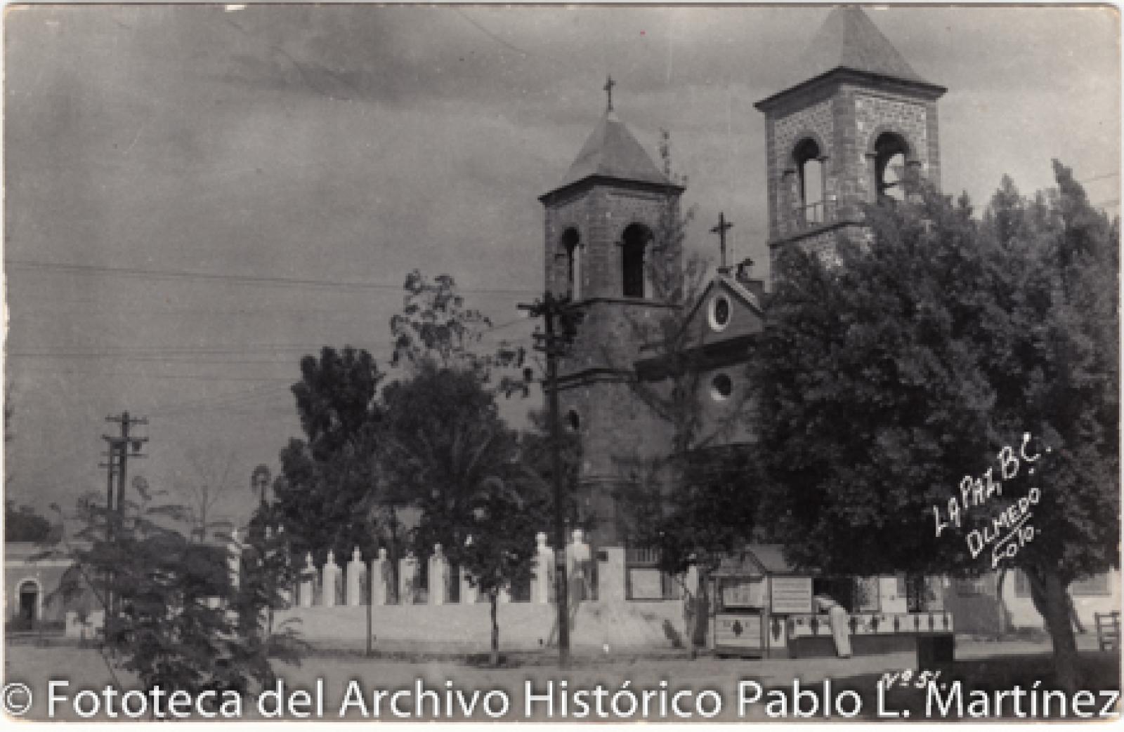 Catedral de Nuestra  Señora de La Paz, vista lateral.