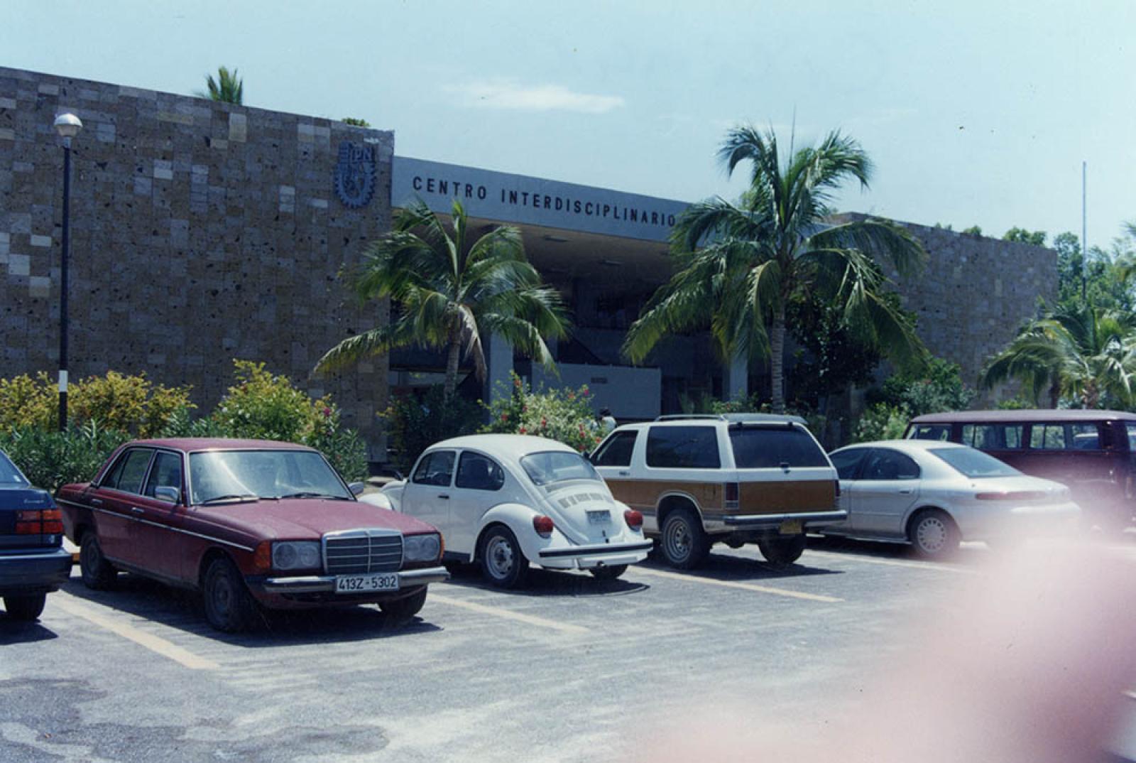Centro Interdisciplinario de Ciencias Marinas.