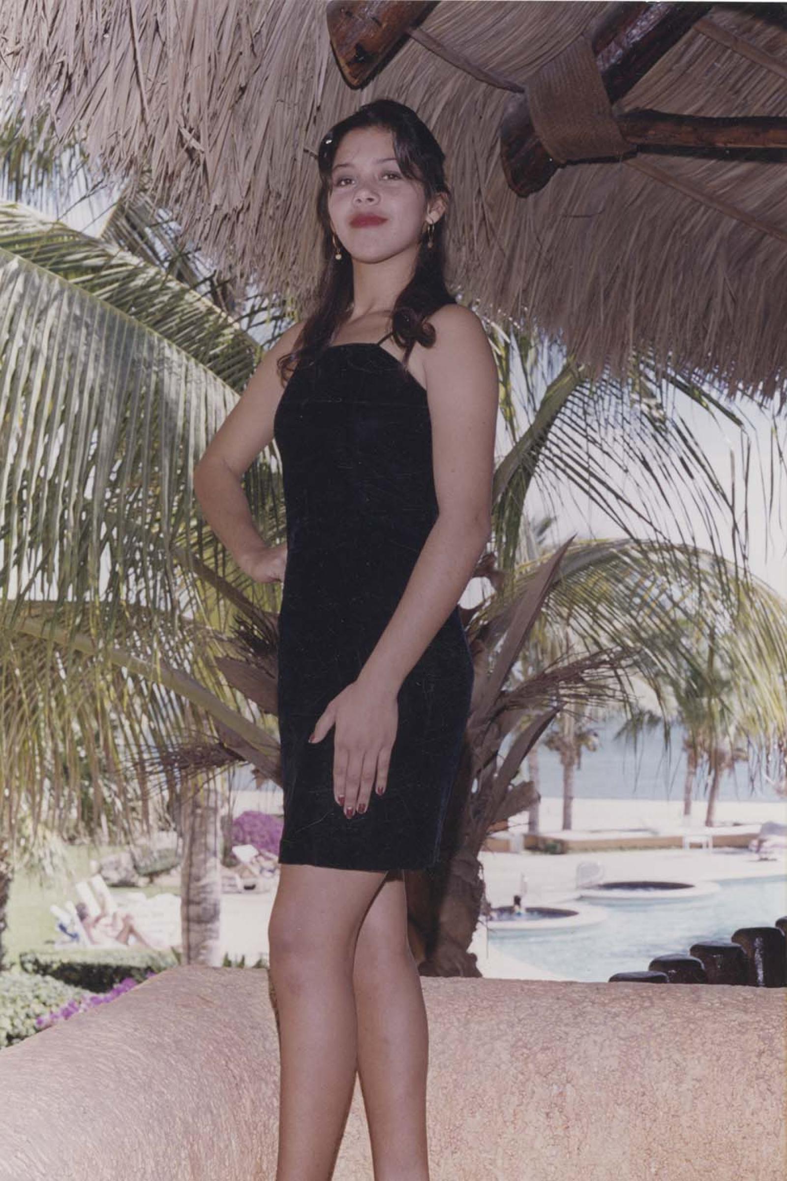 Cinthia Borquez, candidata al reinado de San Jossé del Cabo, Baja California Sur, 1999.