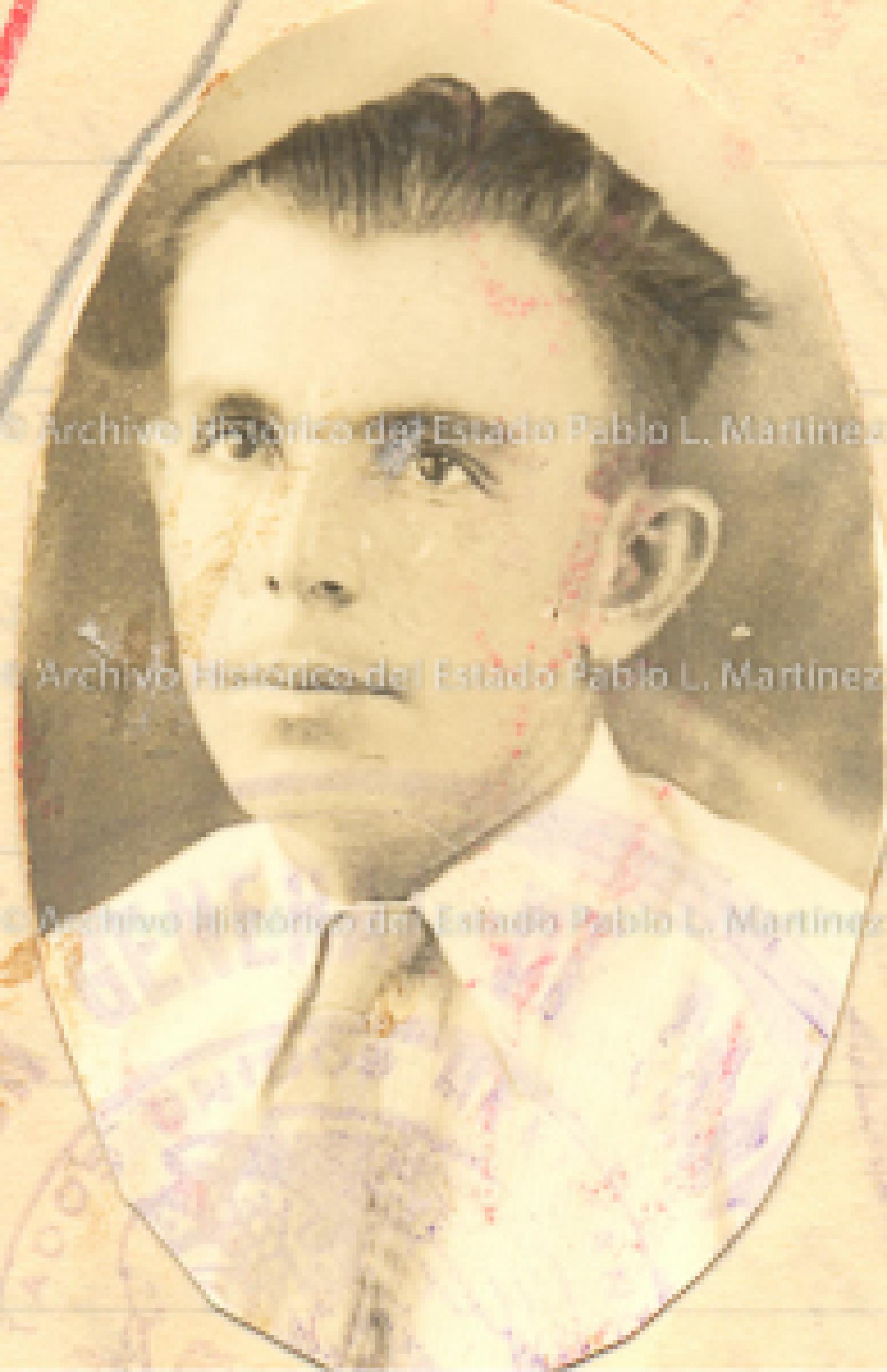 Clave técnica: 25 E 02.Estado de conservación: a b c j l r x.Fecha de asunto: 27 - 04 - 1935. Fecha de toma: 27 - 04 - 1935.Lugar de asunto: La Paz, Baja California Sur, México. Lugar de toma: Baja California Sur, México.Época: RR.7 Autor:_Agencia:_ Editor / coleccionista: _Título José Inés Moyrón.