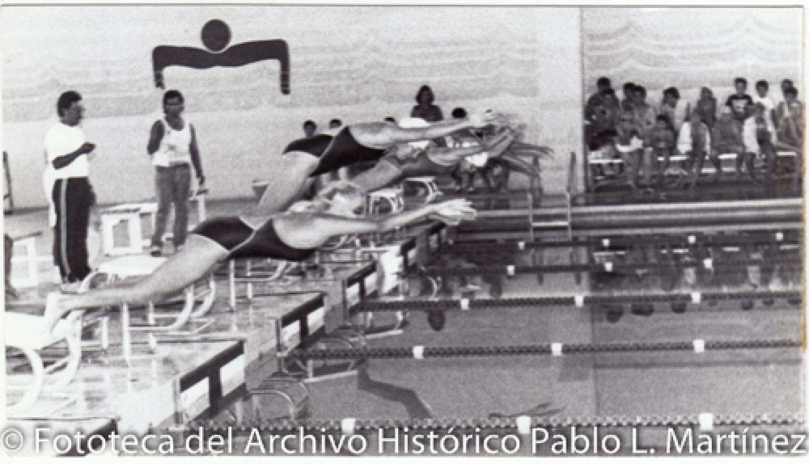 Competencia de natación.