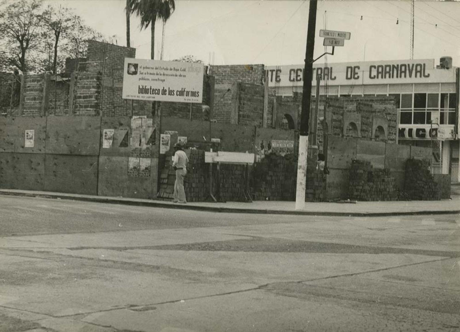 Construcción, biblioteca de las Californias.