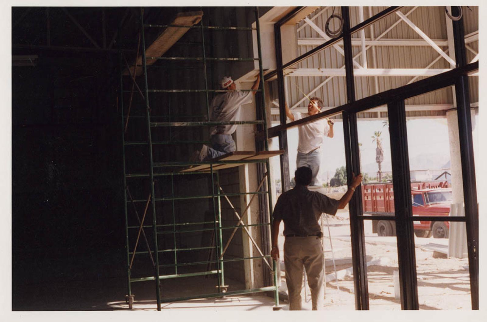 Construcción de la Plaza Ley, Las Garzas.