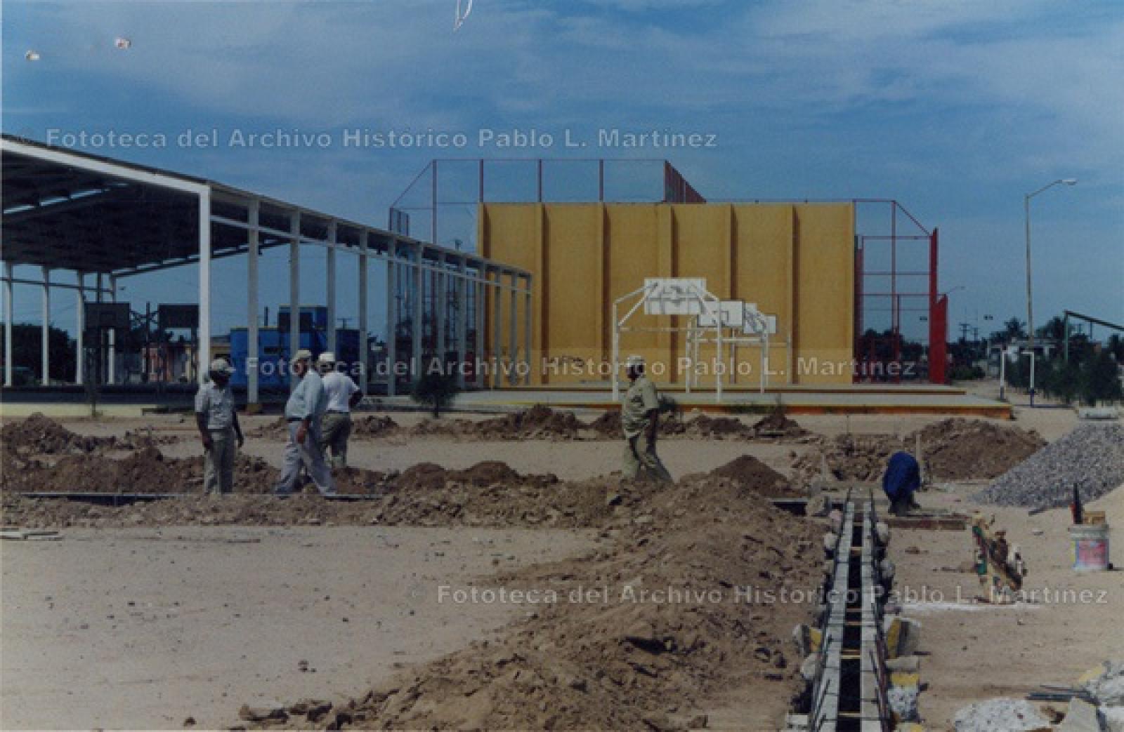 Construcción de parque deportivo.