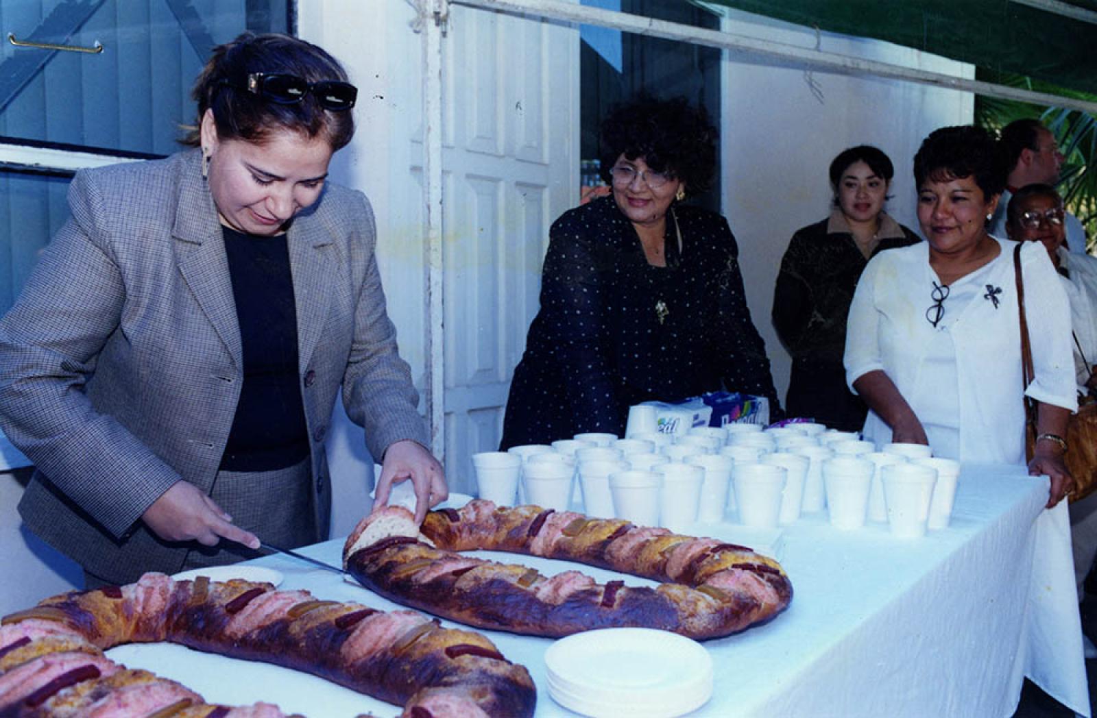 Convivio de rosca de reyes.