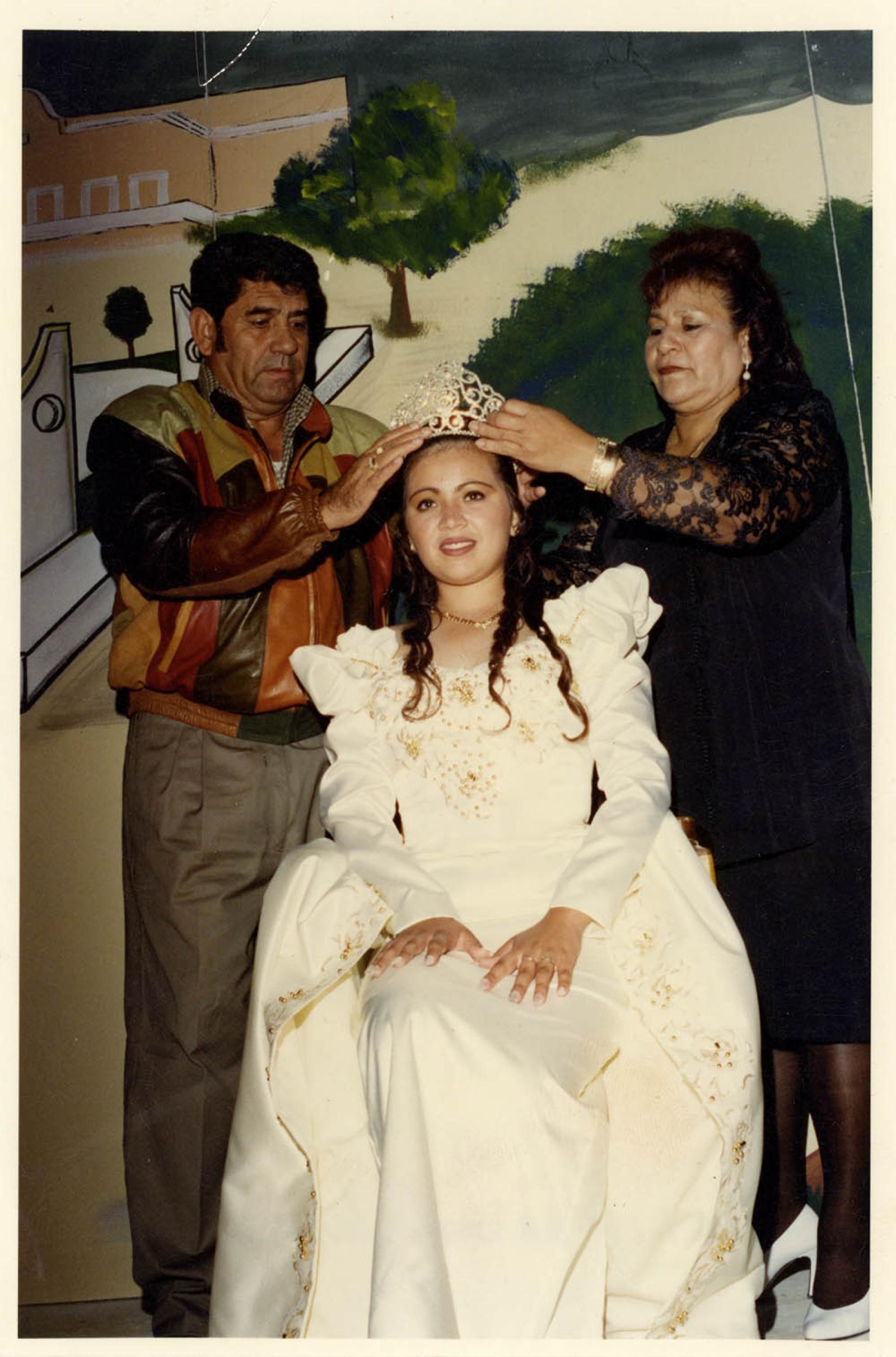 Coronación de reina de belleza.