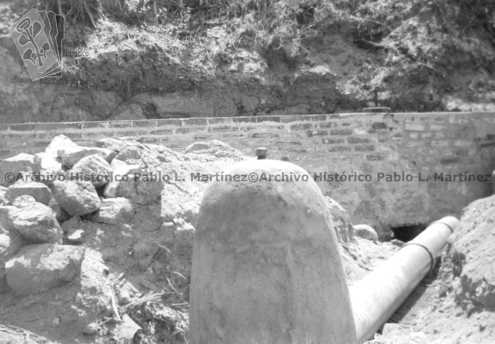 Cortina de la presa para la instalación de agua potable en San Bartolo, Baja California.