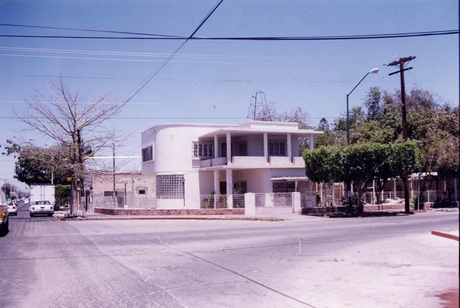 Cruce de la avenida 5 de Mayo y calle Licenciado Primo Verdad.