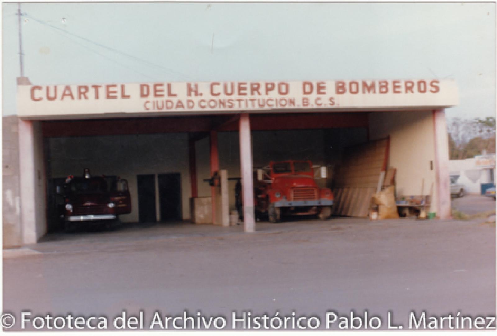 Cuartel de bomberos.