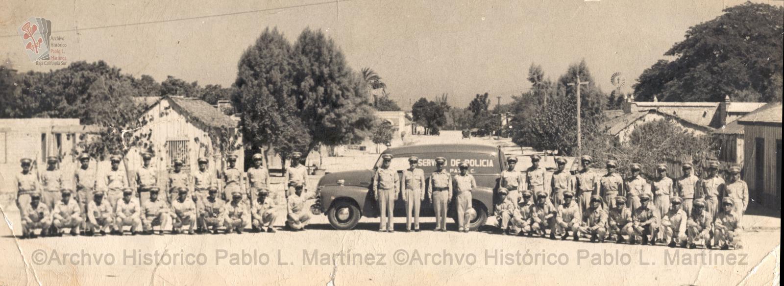 Cuerpo de Policía, retrato de grupo.