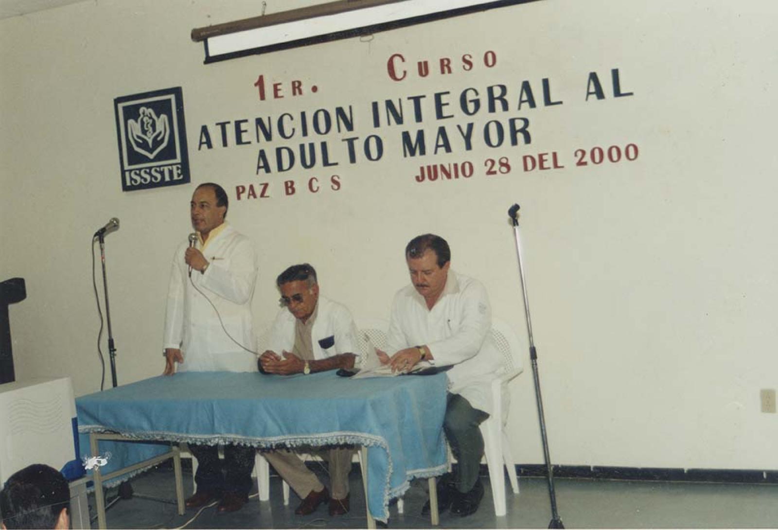 Curso, Atención integral al adulto mayor.