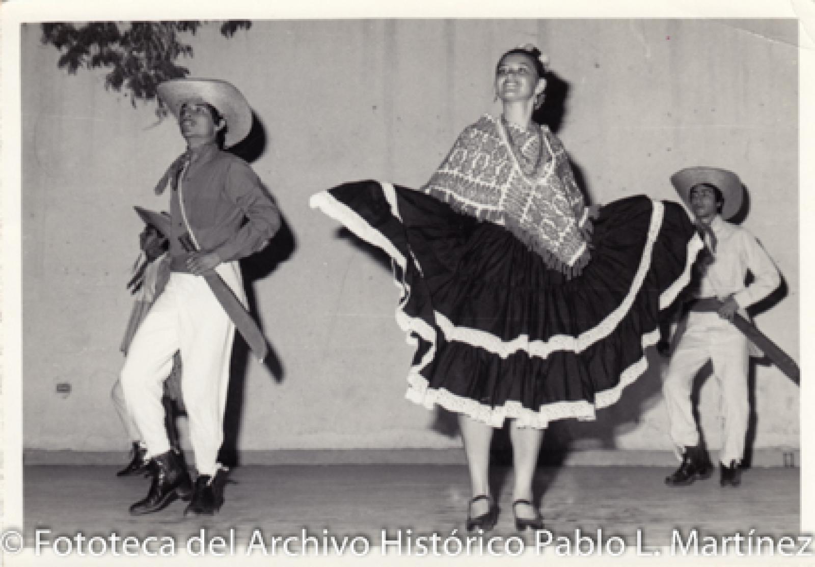 Danza del machete.