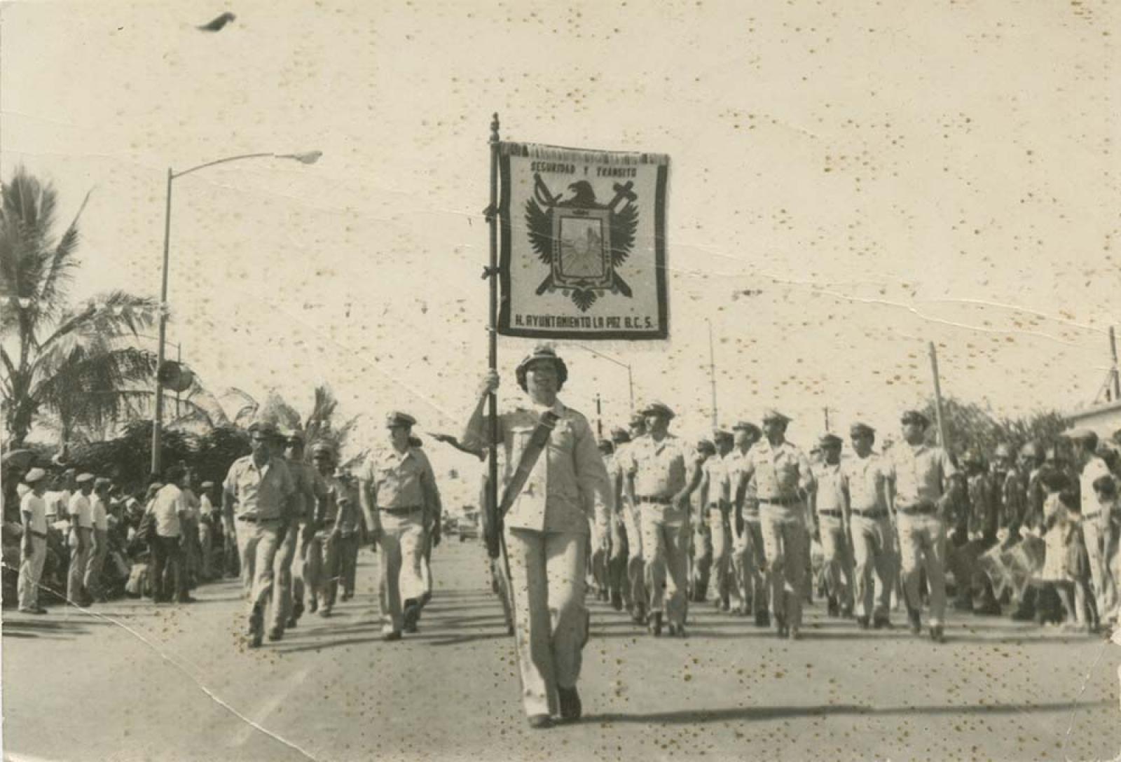 Desfile, Seguridad y Tránsito.