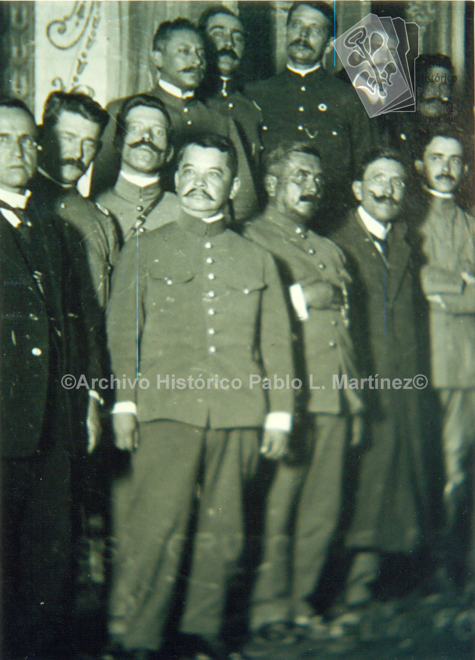 Detalle del grupo general de delegados de la Convención de Aguascalientes con el general Félix Ortega Aguilar al frente.